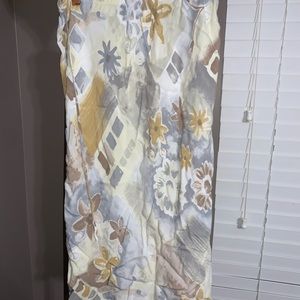 CLIO Flowy Floral Design Skirt